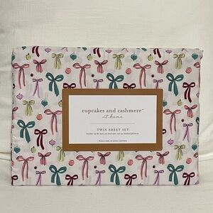 Cupcakes and Cashmere Fa La La Bows Twin Sheet Set NWT
